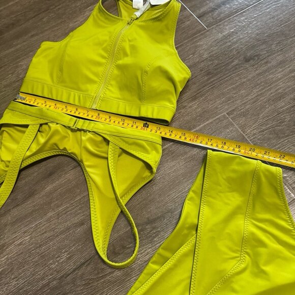 New Fabletics High Tide zip-front swim top and High Rise Swim Set green martini - Picture 8 of 9